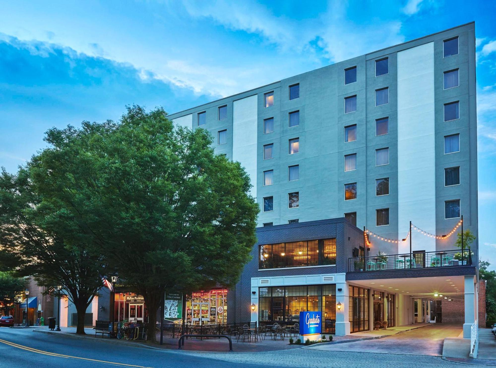 Graduate By Hilton Charlottesville Exterior foto